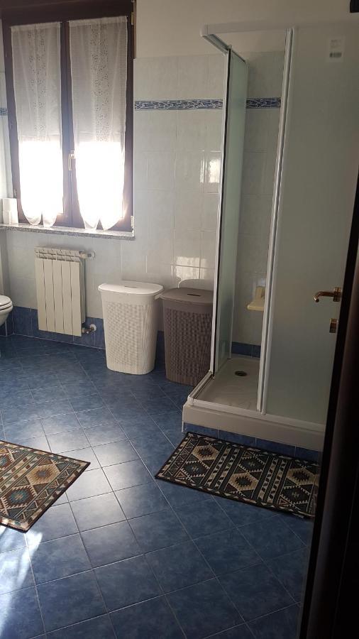 Appartement Iris à Cislago Extérieur photo